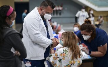 Puerto Rico vaccinates thousands in 15-hour mass event