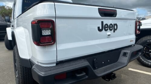 New 2024 Jeep Gladiator Four Wheel Drive Pickup full