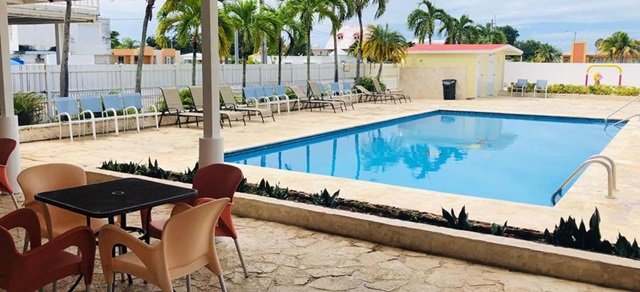 Arecibo Inn Pool