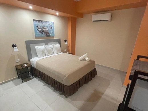 Aqua by Dreams room