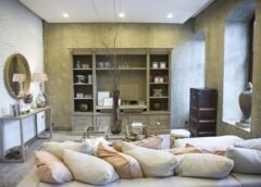 How Our Minds Build Rooms