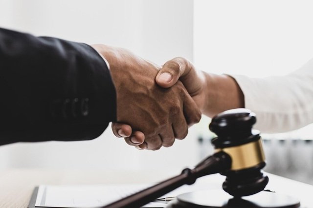 personal injury lawyer