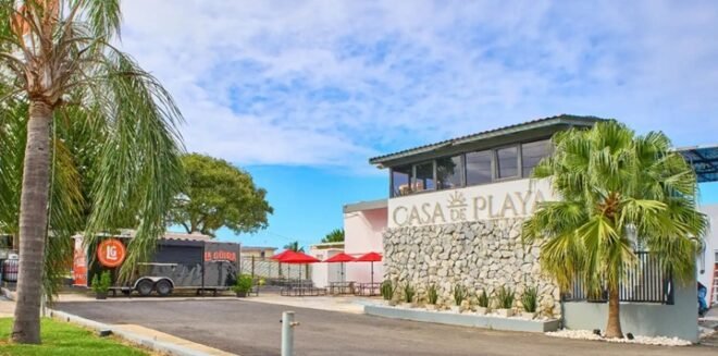 Hotel Casa de Playa front