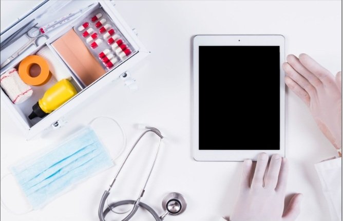 Transparent Medicine Monitoring